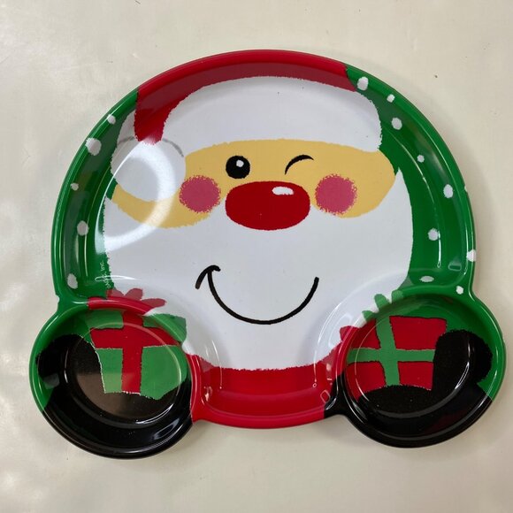 Holiday Themed Disposable Paper Plates Sectioned Santa Gifts "Seasons Greetings" - Picture 8 of 13